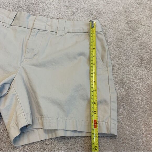 TOMMY Hilfiger women's tan chino shorts Sz 8 - Picture 9 of 10